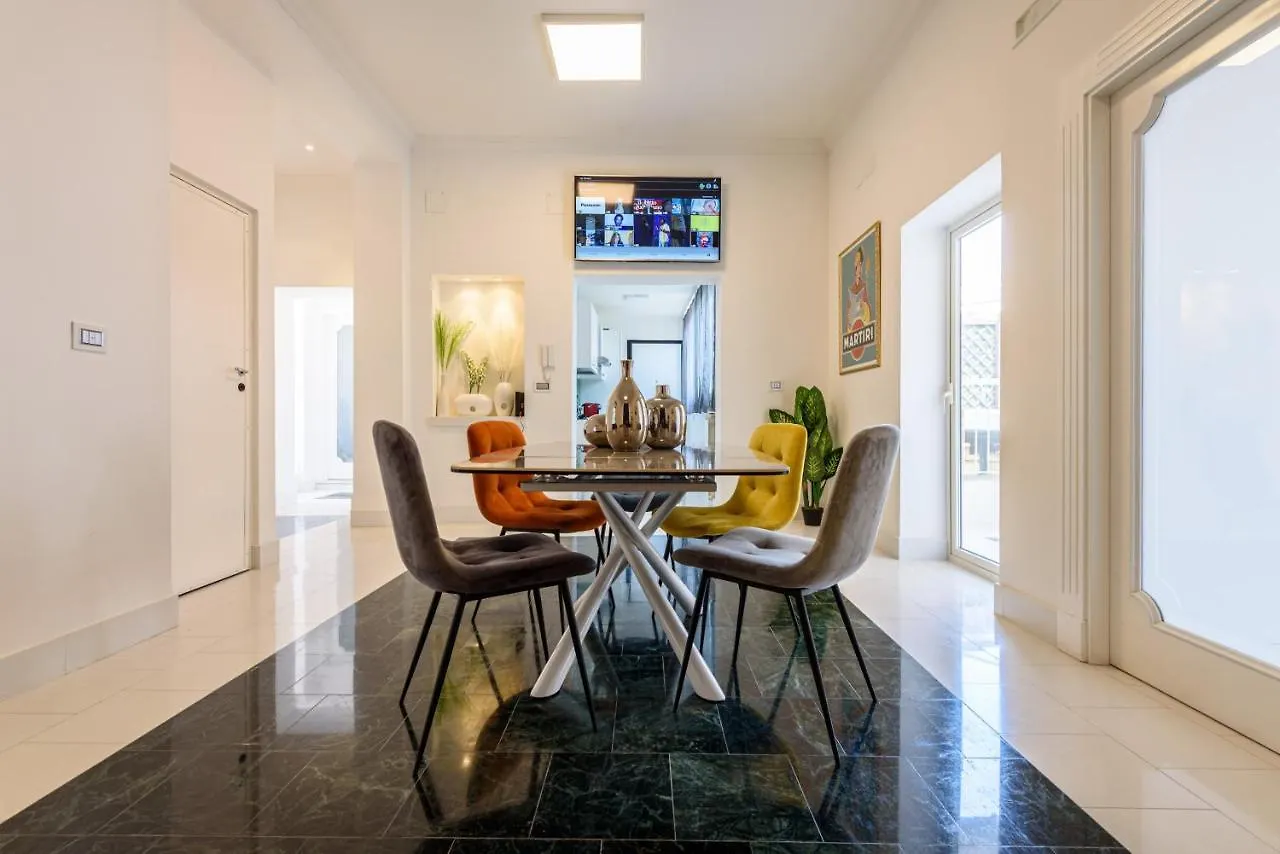 Angioino Penthouse Apartment Naples